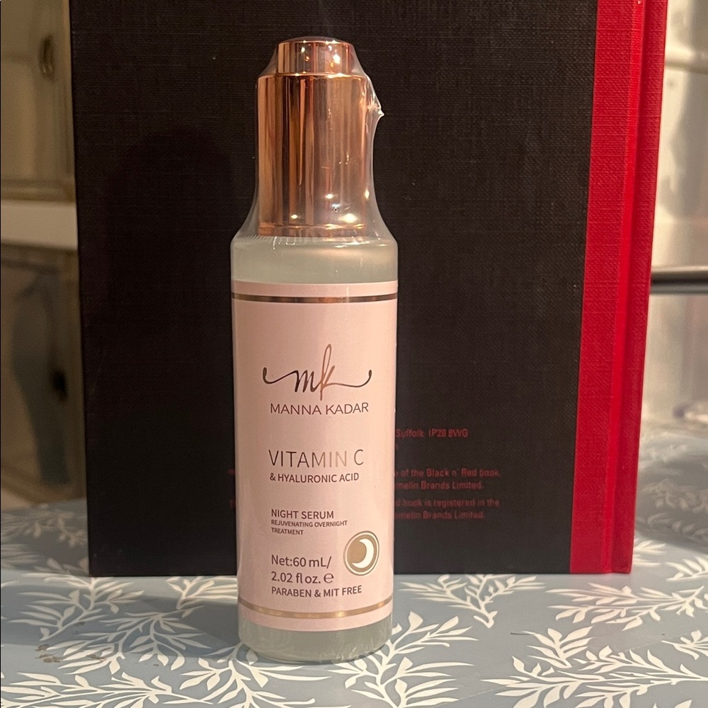 Manna Kadar Vitamin C & Hyaluronic Acid Night Serum